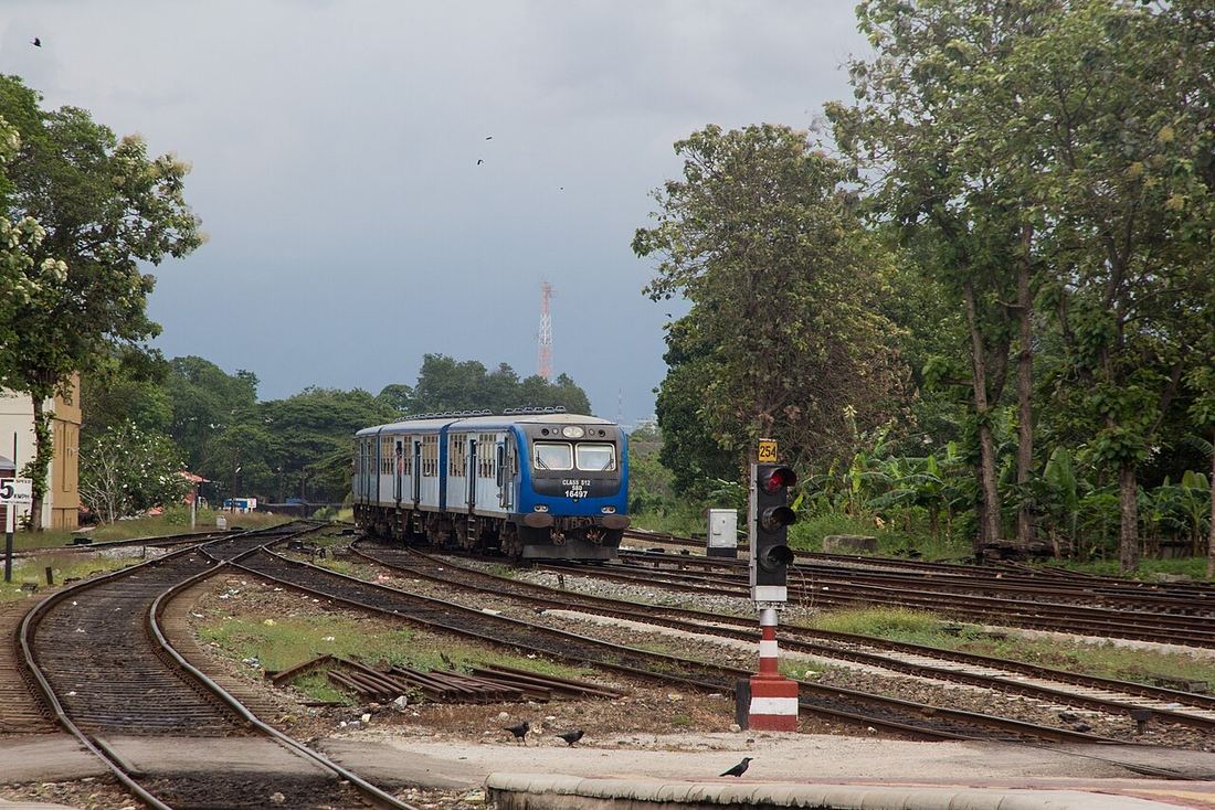 Colombo Fort railway station
